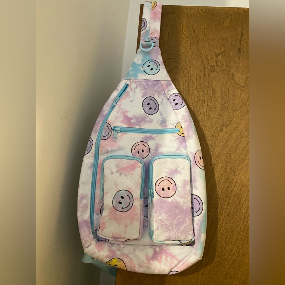 Smiley sling bag